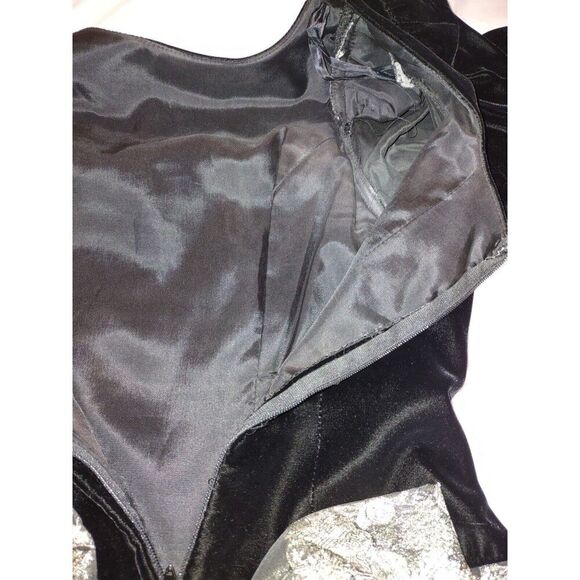 Sz 9/10 Vintage Black Velvet Bodycon Metallic Gold Big Bow Dress Cupcake - Picture 3 of 13